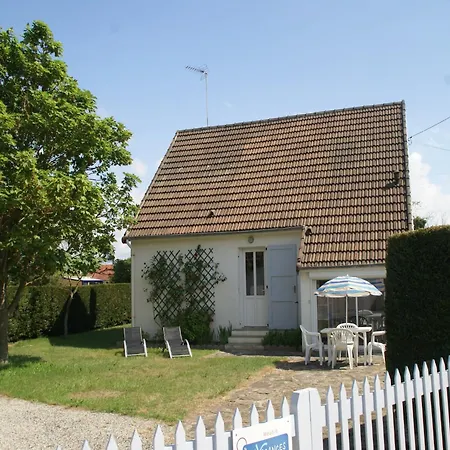 Beautiful With Garden, Cleaning Included Holiday home *
