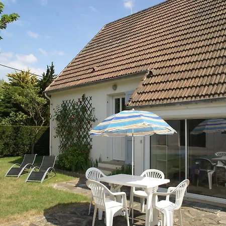 Beautiful With Garden, Cleaning Included Holiday home Saint-Germain-sur-Ay