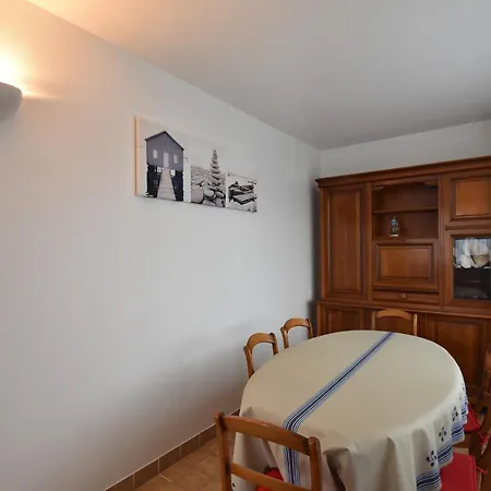 Beautiful With Garden, Cleaning Included